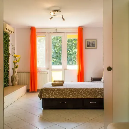 Elegance Luxury Apartment